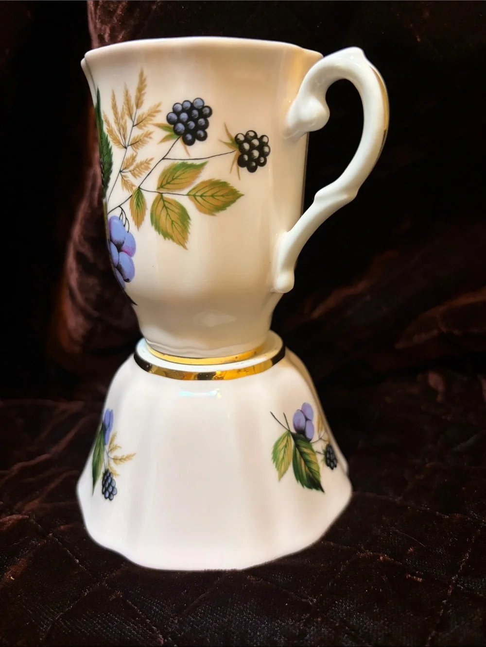 Porcelain Creamer and Sugar Set with Fruit Motif - White